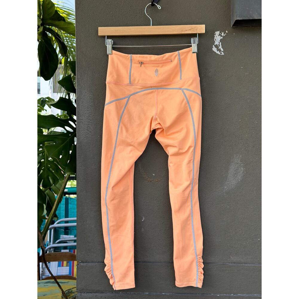 Free People Movement You’re A Peach Sport Leggings Size XS 7/8 Length Orange Gym - Picture 3 of 11
